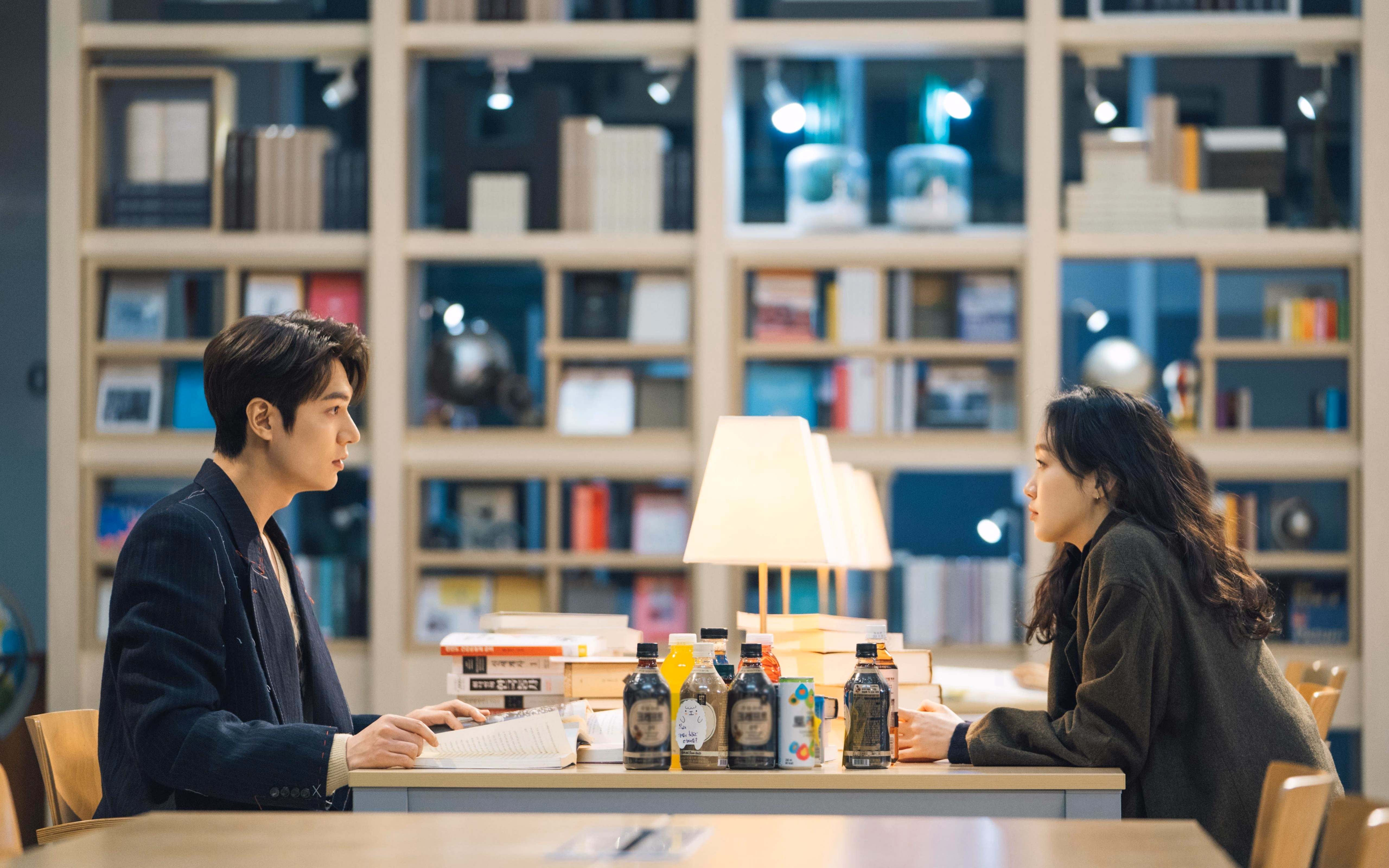 欧冠决赛前夜的跨洲传奇,佛罗伦萨热身赛险胜厄瓜多尔国家队