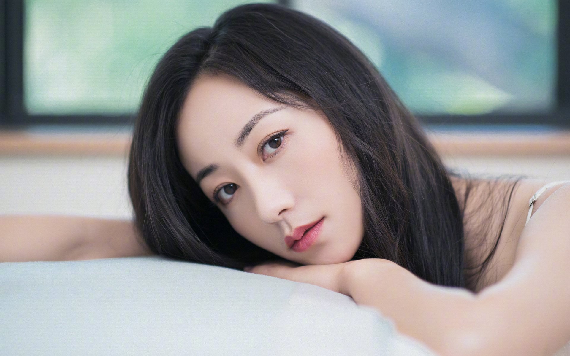 铁幕与蓝黑交响曲,在瑞士的星空下,巴斯托尼如何用存在感狙击巴萨的冠军梦