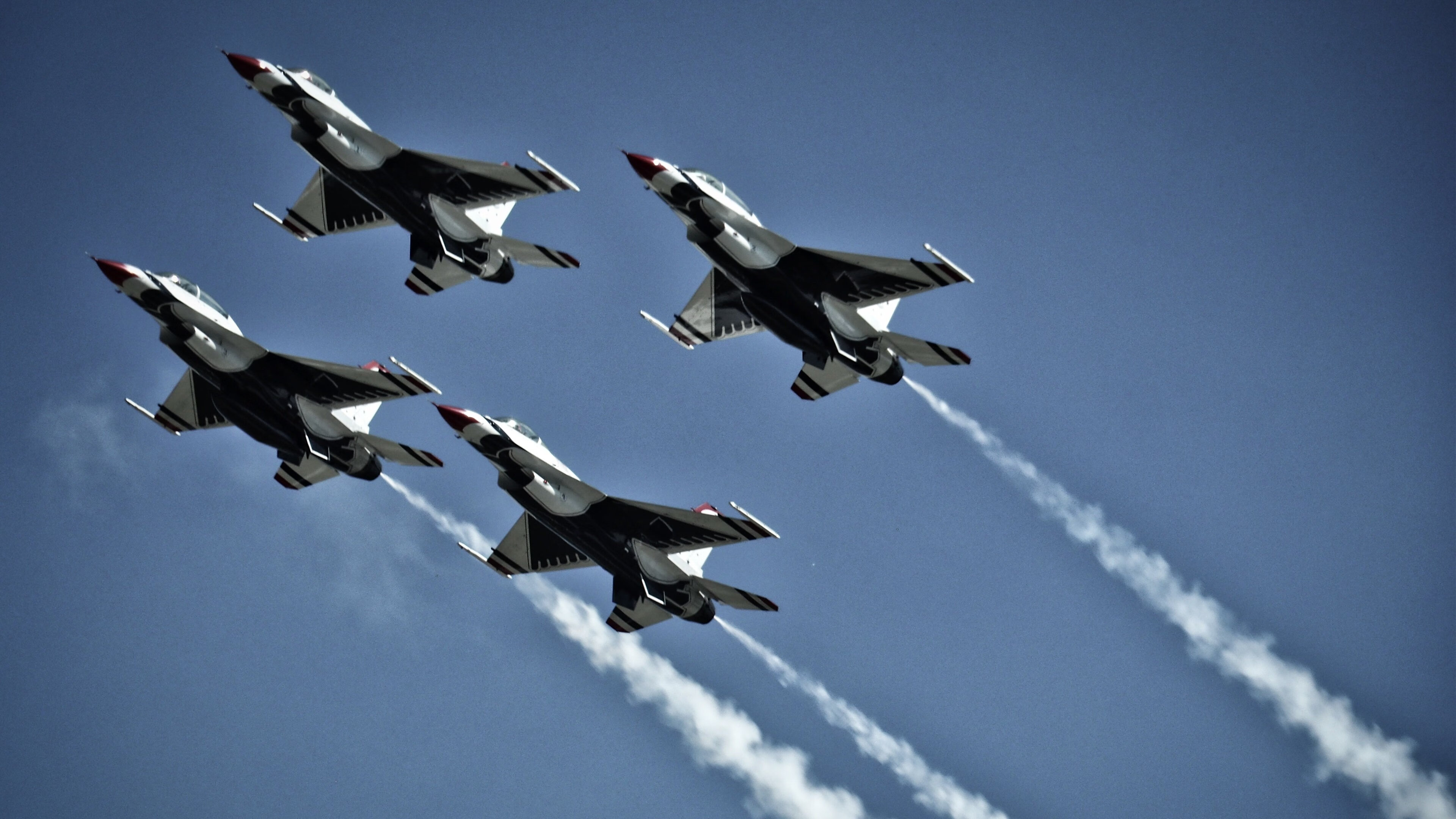 乔治冠军级表现震全场,广东队惊险逆转胜马刺