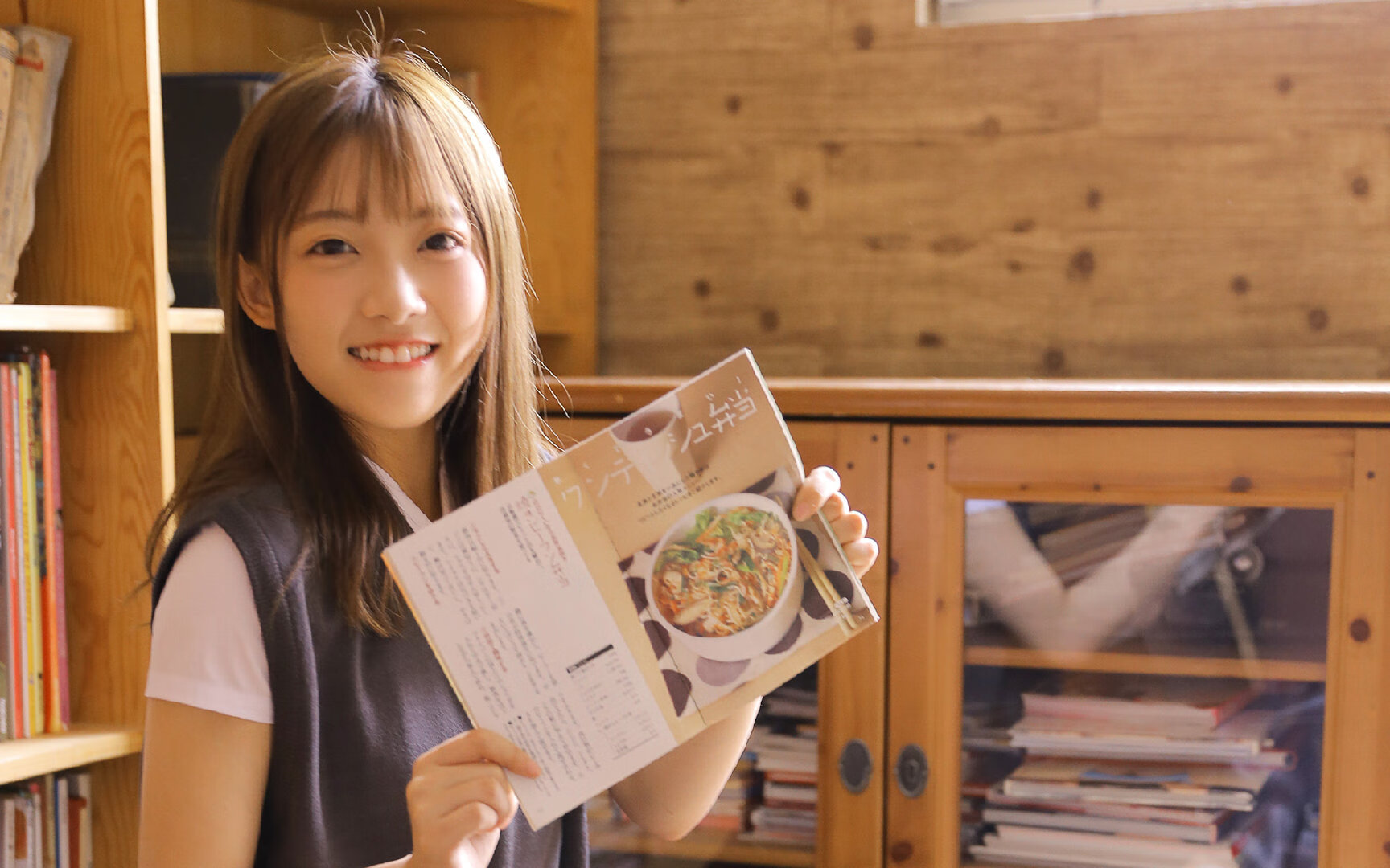 独狼长啸破高原，爱德华兹48分碾碎掘金，灰熊展露冠军相