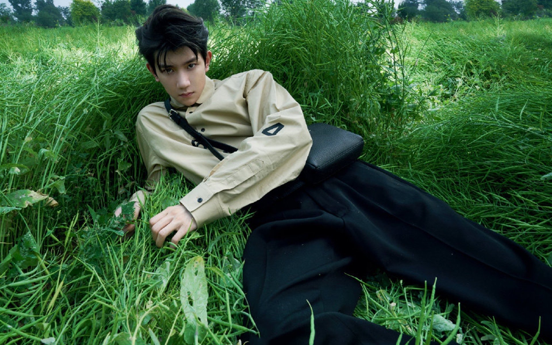 盛典之夜,当沉默的士兵举起权杖,阿克与那改写剧本的一秒