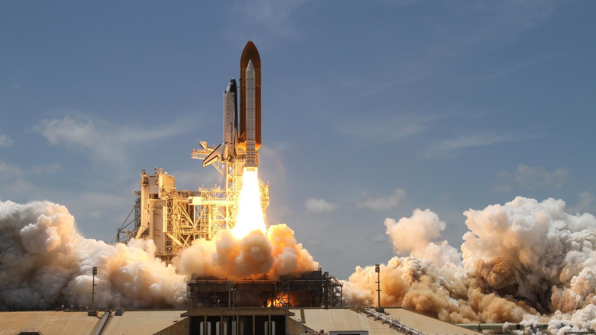 当劳塔罗站出来的时刻，我们想起了十年前带走德国的阿尔及利亚